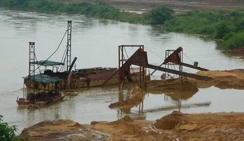 杜絕非法采砂，機(jī)制砂生產(chǎn)才是長久之道！