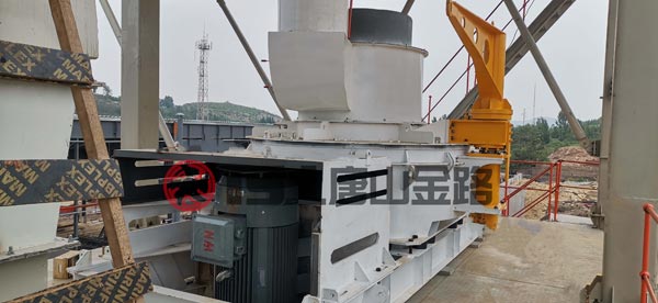 錘破、對輥破、立軸沖擊破三種制砂設(shè)備優(yōu)劣對比