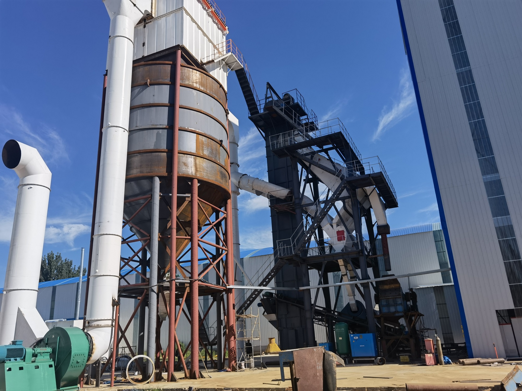 多項(xiàng)重大基建項(xiàng)目開工，制砂樓助力砂石供給！