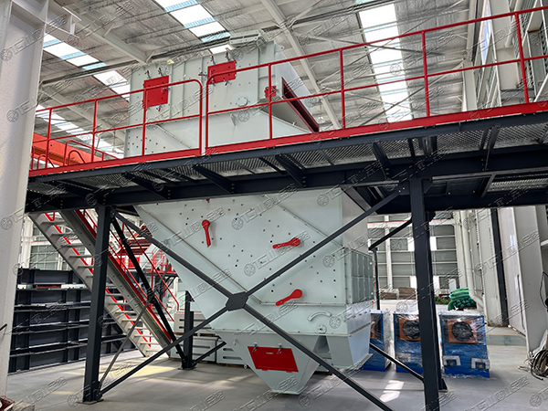 高頻篩，細(xì)物料篩分專家，效率高還不堵孔