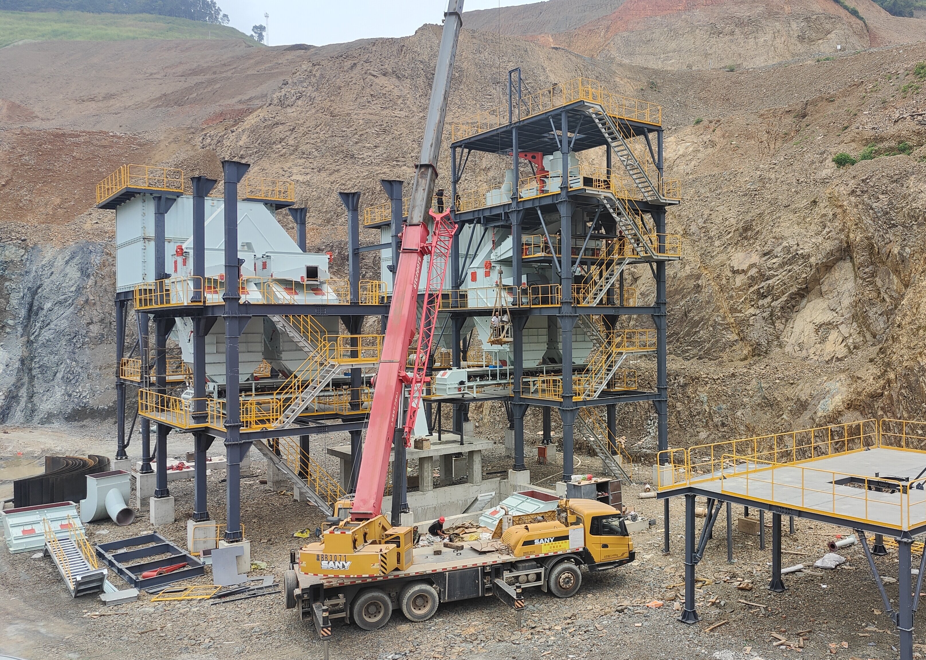 干法制砂樓 VS 水洗砂，誰(shuí)才是機(jī)制砂生產(chǎn)的未來(lái)之星？