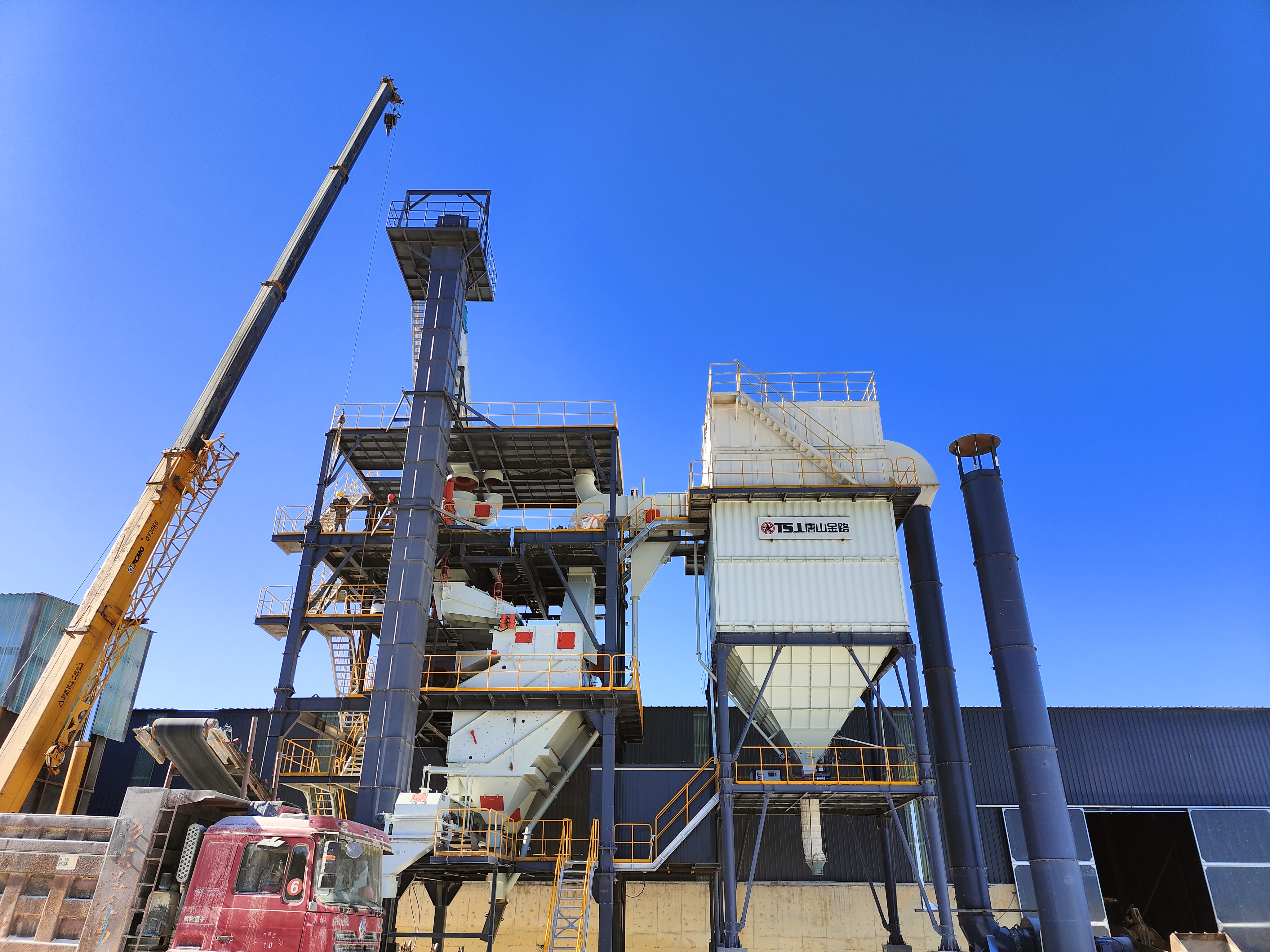 干法制砂樓：機制砂配比可調(diào)、含粉率可控，實現(xiàn)全年穩(wěn)定生產(chǎn)的核心利器